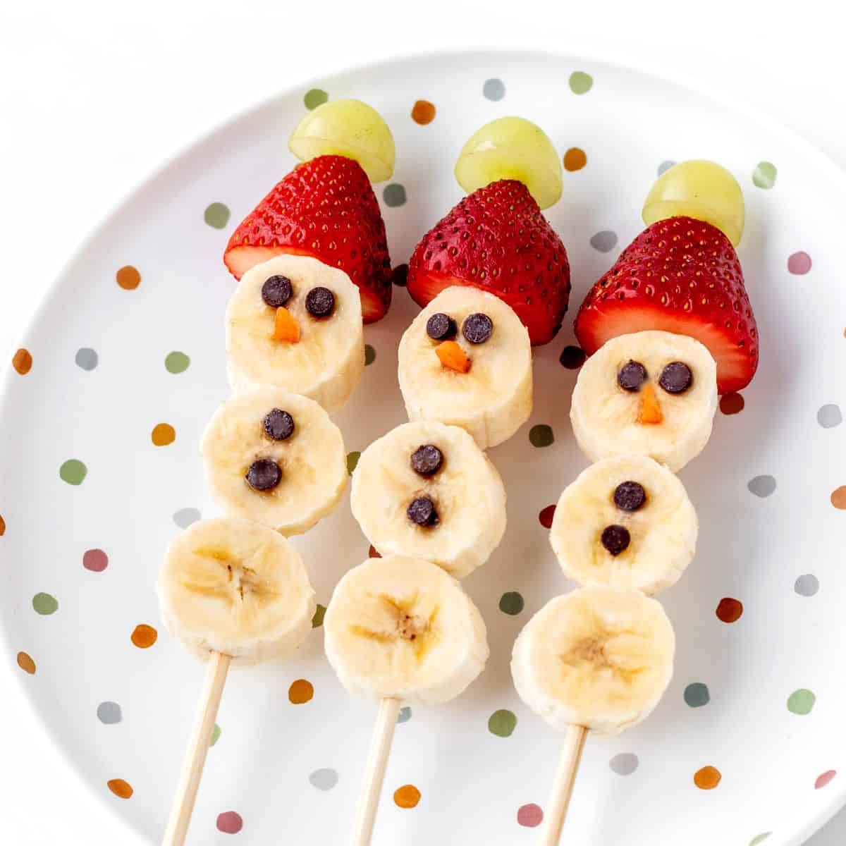 Healthy Winter Fun: Banana Snowman Snack for Toddlers & Preschoolers